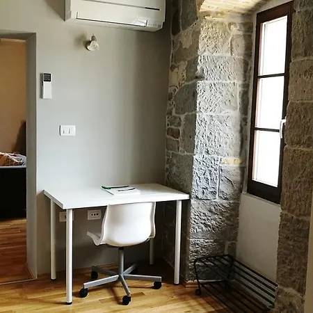Isobel Apartment *