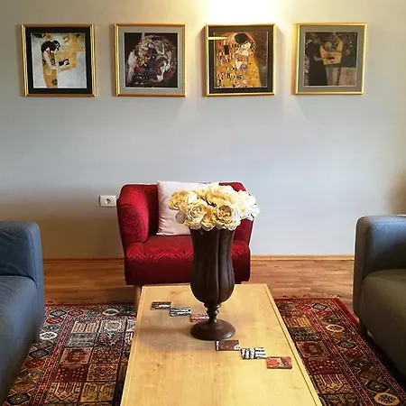 Isobel Apartment
